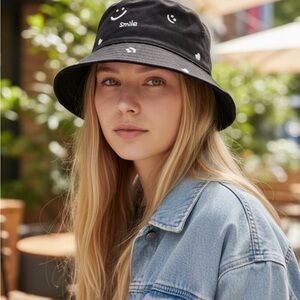 Black Smile Motif Bucket Hat - Women's Casual Sun Hat